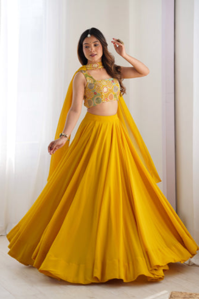 Women's Trending Designeer Fox Georgetted Lehenga Choli Print with Foil Work With unstitched Blouse Print Adorned with Foil Work For Navrati || Wedding