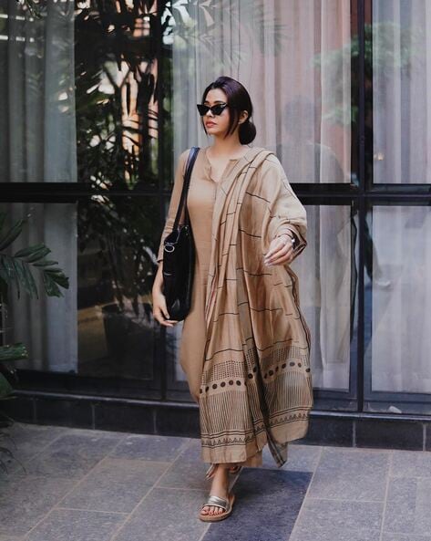 Women's Rayon Blend Straight Solid Kurta with Pant & Dupatta | Ethnic Wear for Women | Indian Casual Office Daily Summer Outfit