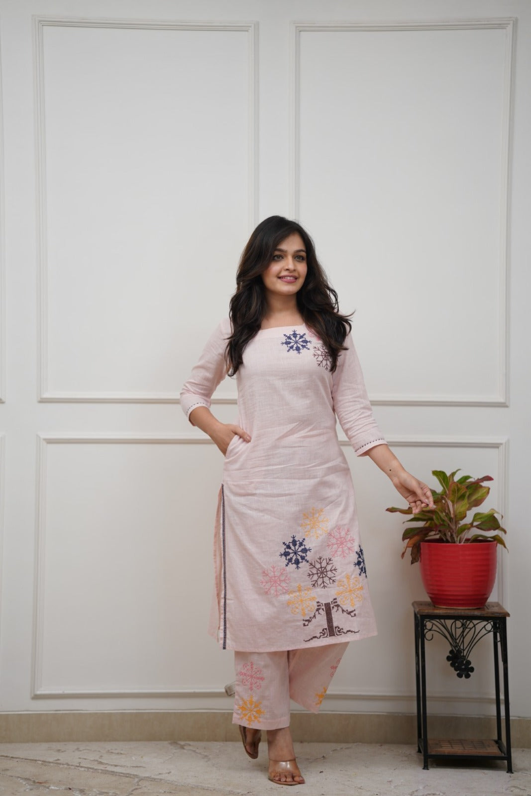 Suppar Sleave Women’s Pink Cotton Co-ords Set with Designer Floral Embroidery | Straight Kurti with 3/4 Sleeves | Ethnic Wear