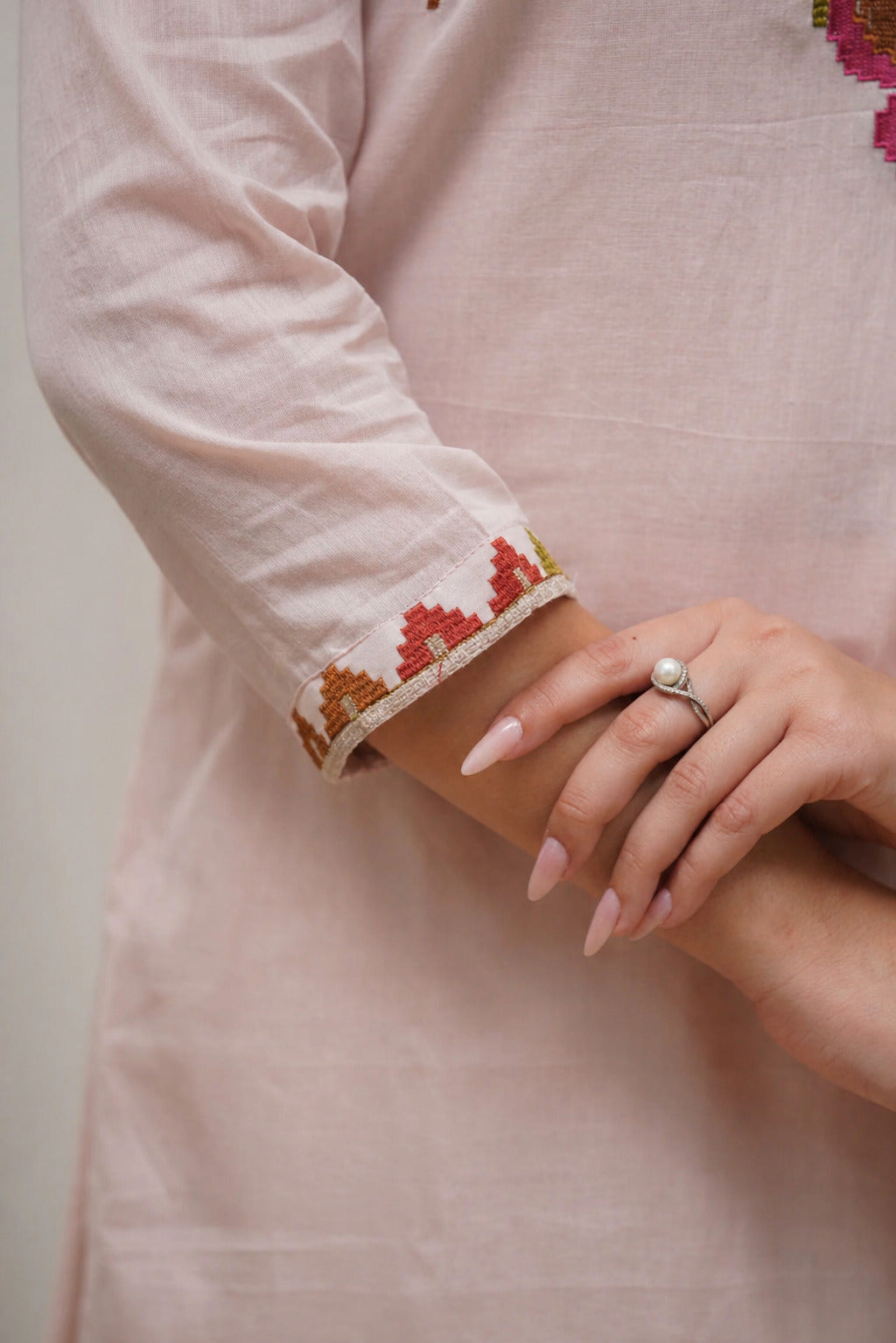 piludi Women’s Light Pink Kurta Set with Dupatta