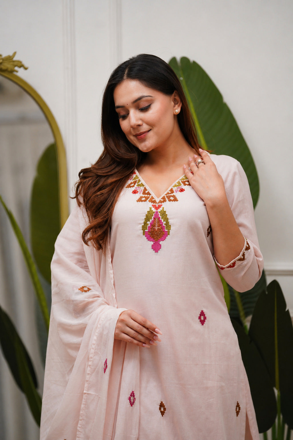 piludi Women’s Light Pink Kurta Set with Dupatta