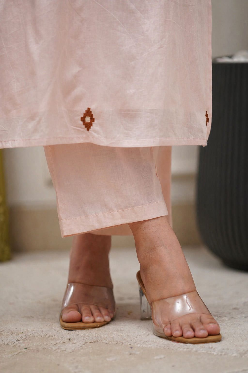 piludi Women’s Light Pink Kurta Set with Dupatta